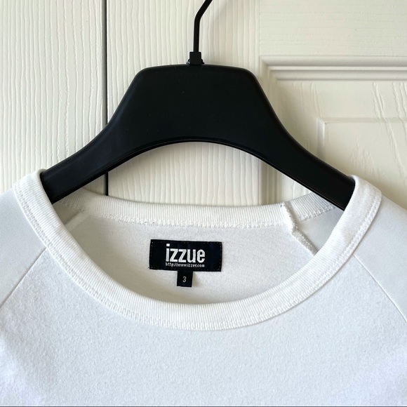 3/$30 Izzue HK Unisex Long White Tee - Picture 2 of 9